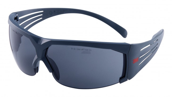 3M 2021 Freisteller Schutzbrille-SecureFit602-PC-Grau-SGAF